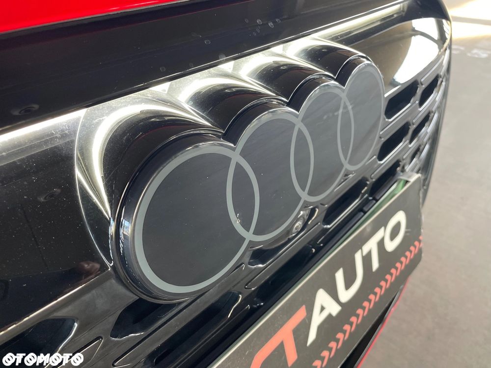 Audi Q8 Sportback e-tron - 20