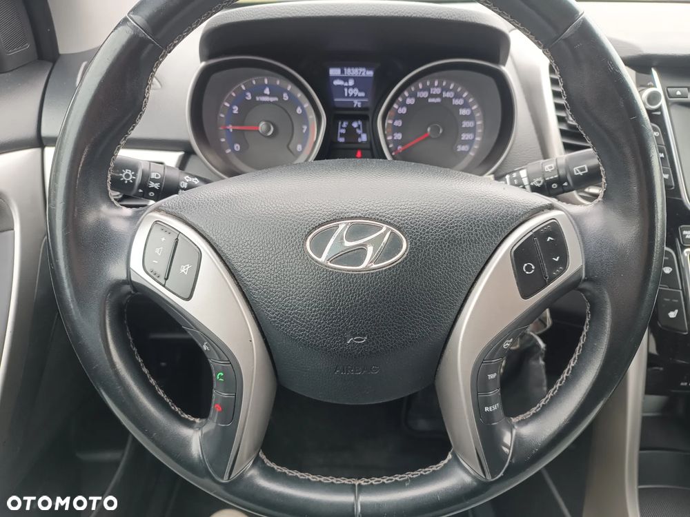 Hyundai i30 i30cw 1.4 Fifa World Cup Edition - 15