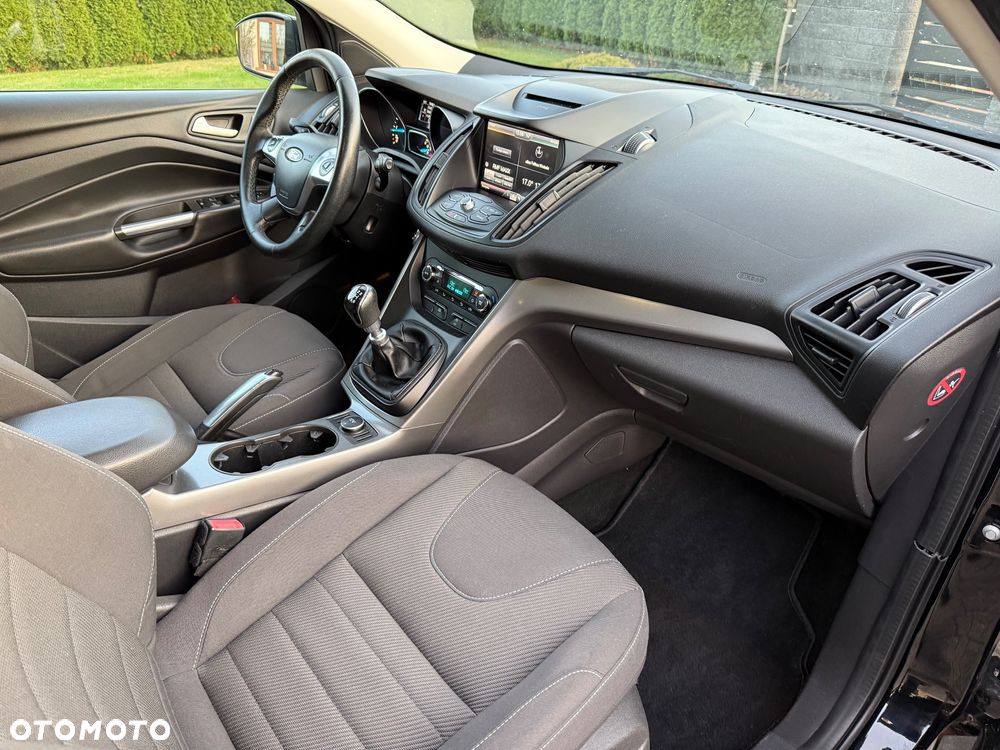 Ford Kuga 2.0 TDCi 2x4 SYNC - 31