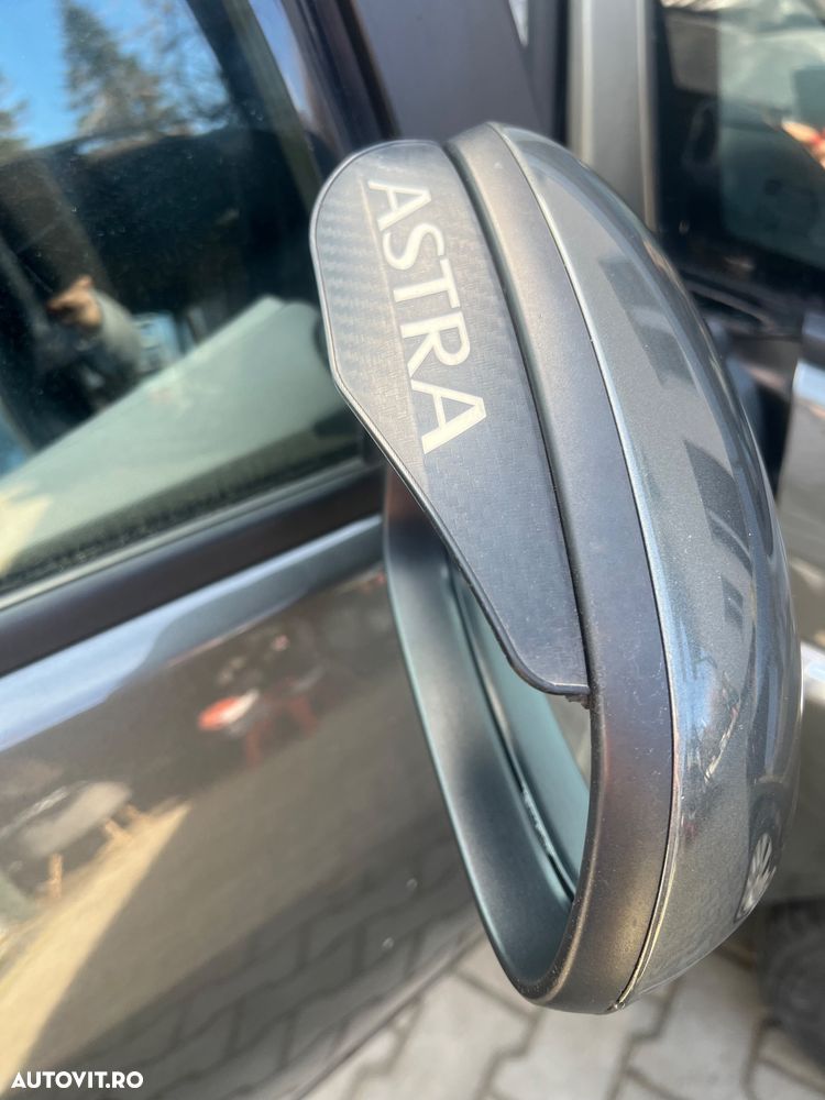 Opel Astra 1.6 TWINPORT ECOTEC Cosmo - 17