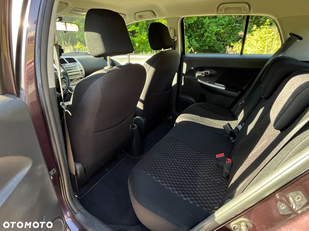 Toyota Urban Cruiser - 11