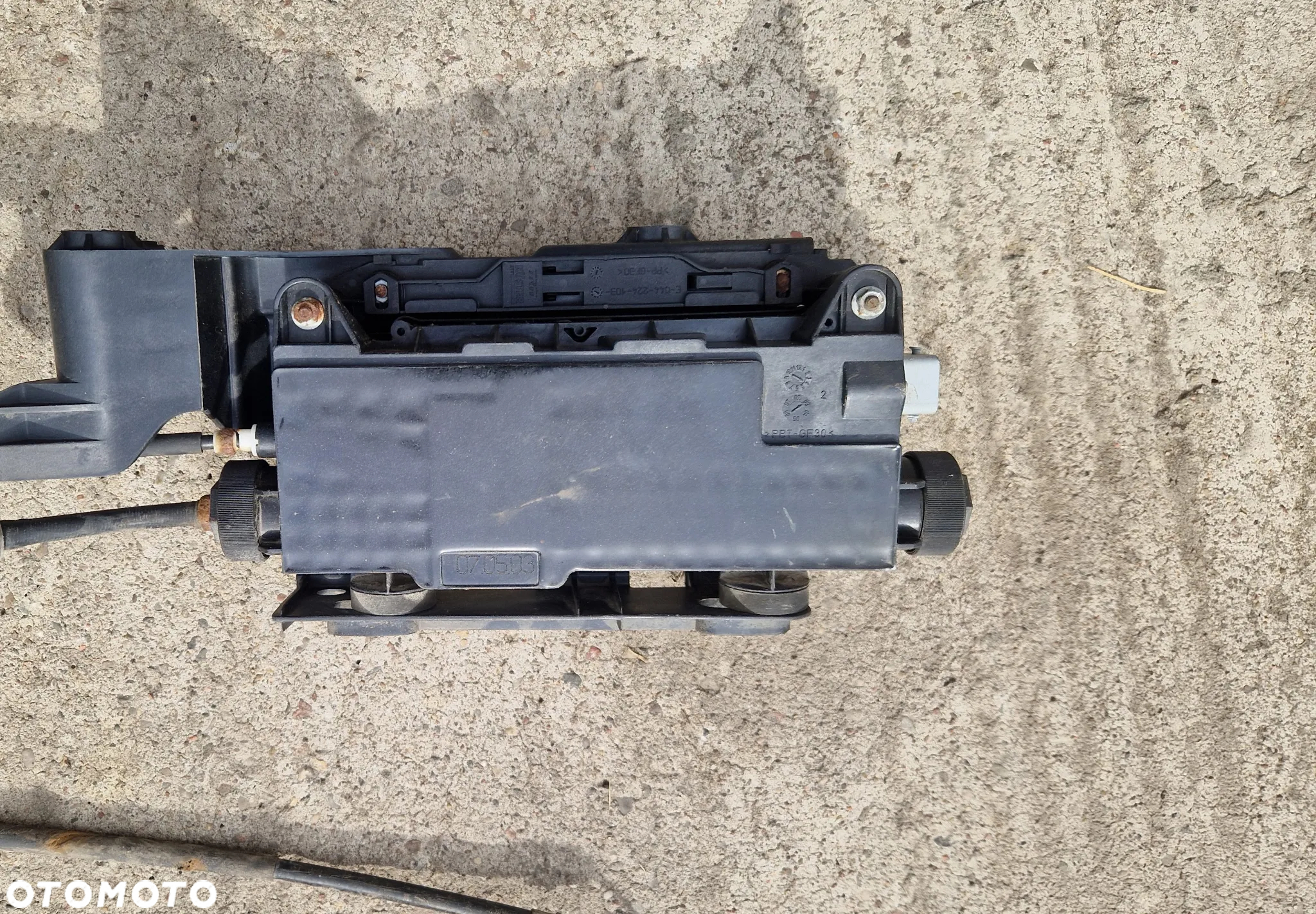 RENAULT  SCENIC II MECHANIZM HAMULCA RĘCZNEGO 8200311379 - 3