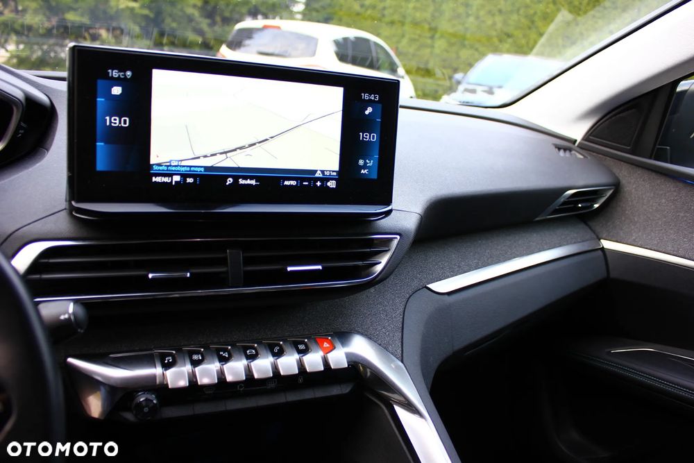 Peugeot 3008 BlueHDi 130 Stop & Start EAT8 Allure - 30