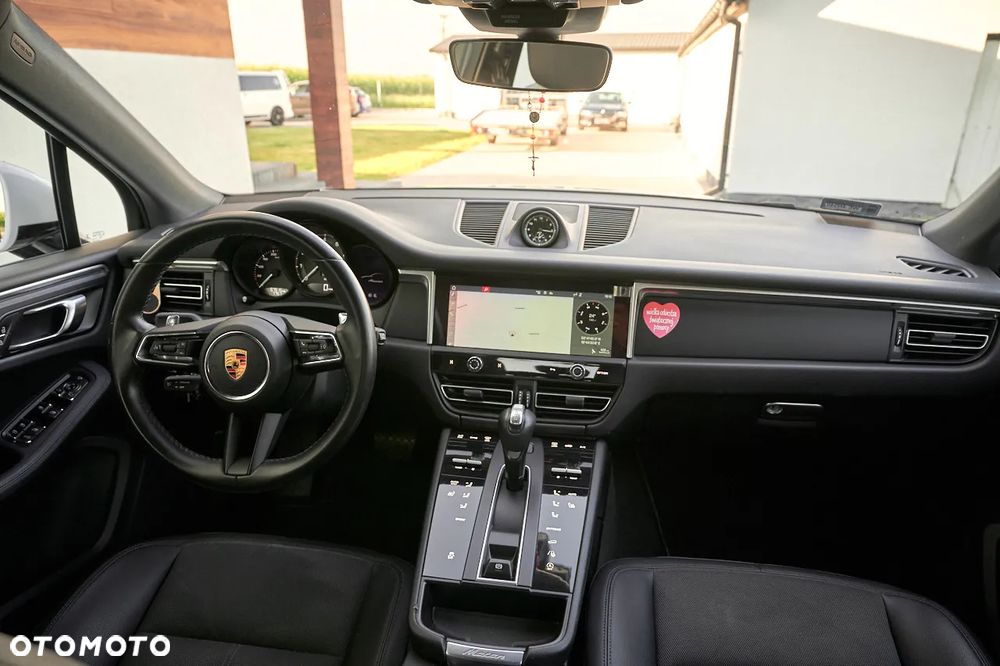 Porsche Macan - 2