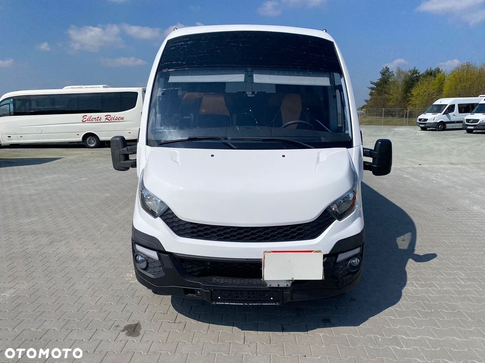 Iveco First - 3