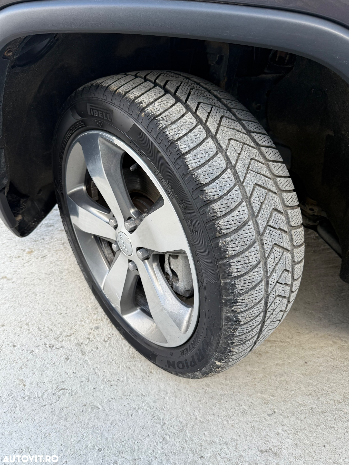 Jeep Grand Cherokee - 16