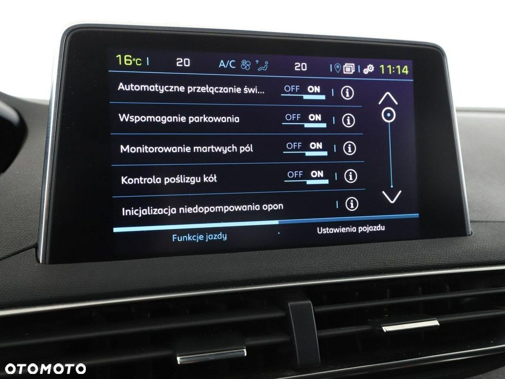 Peugeot 3008 225 e-EAT8 Allure - 28