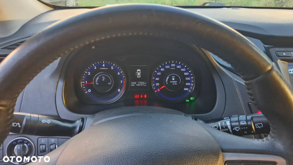 Hyundai i40 2.0 GDI Comfort + - 17