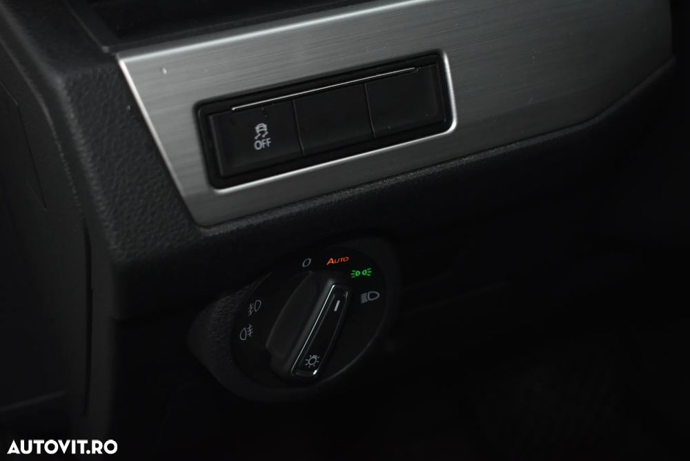 Volkswagen Multivan - 13