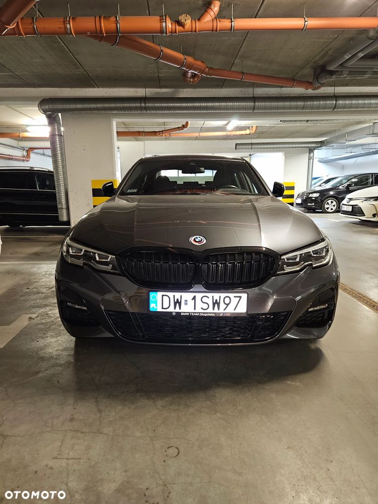 BMW Seria 3 2022 photo 4