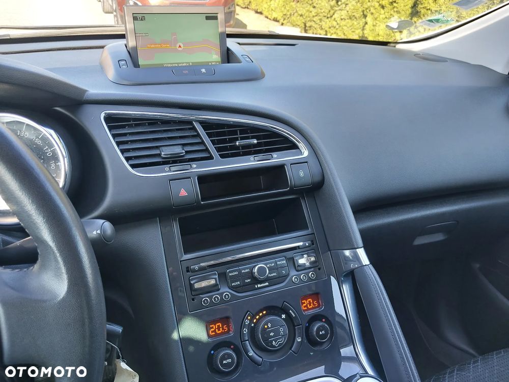 Peugeot 3008 HDi 150 Active - 17