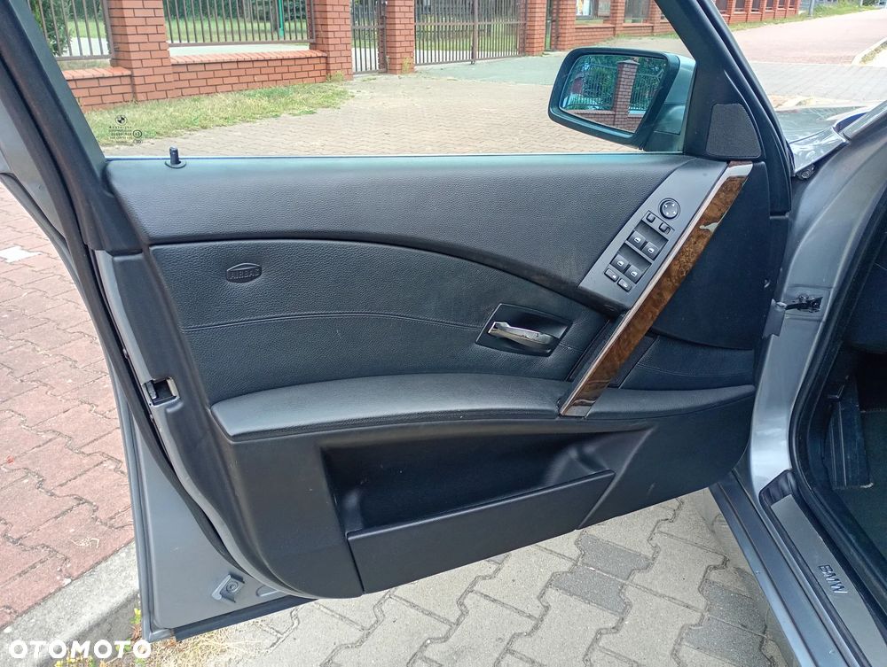 BMW Seria 5 - 16