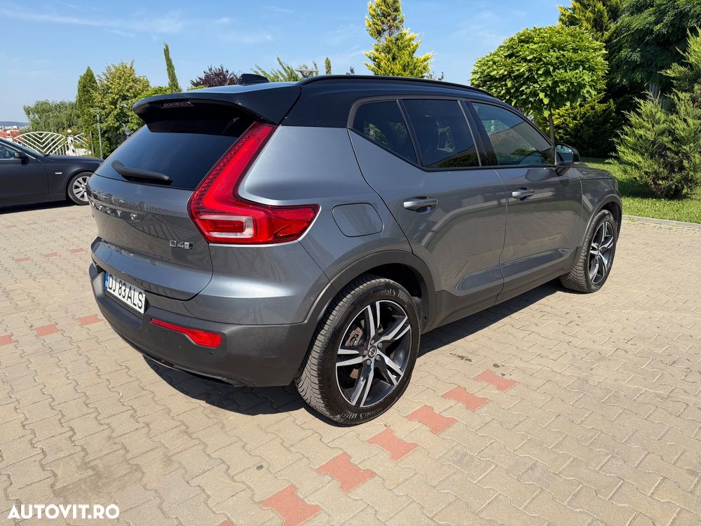 Volvo XC 40 D4 AWD R-Design - 3