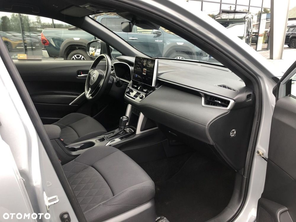 Toyota Corolla Cross - 19