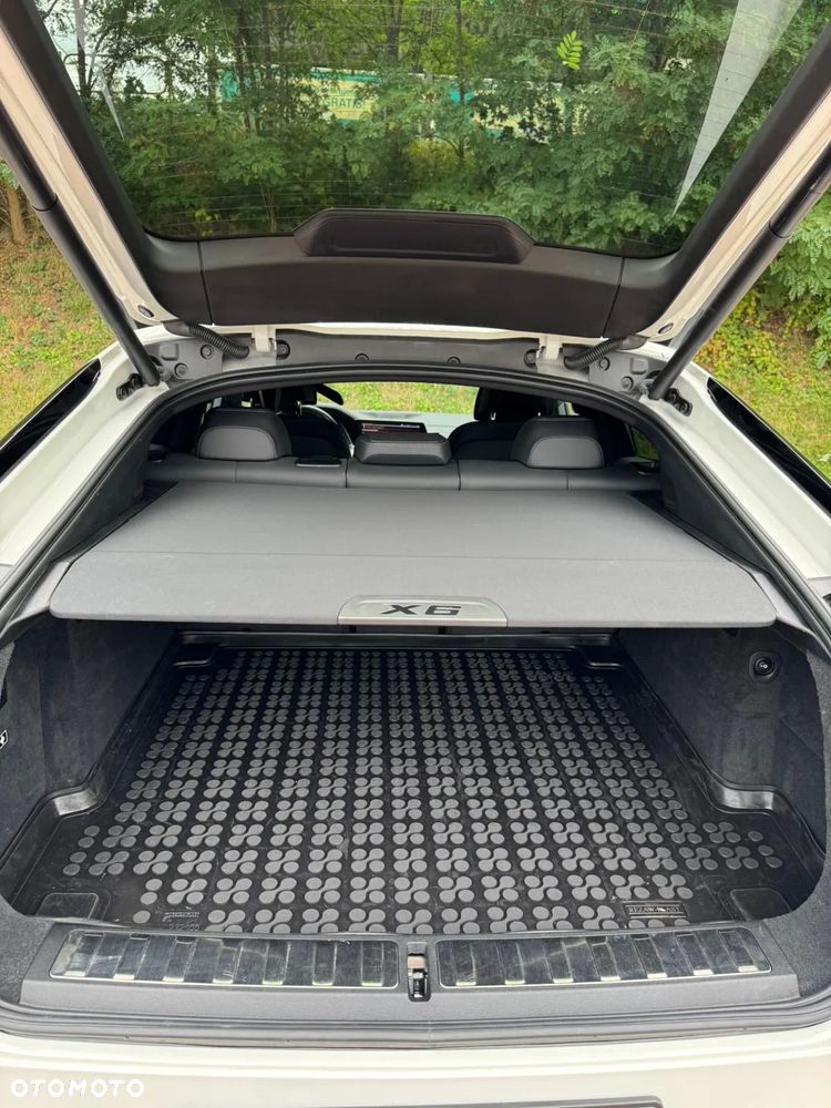 BMW X6 xDrive30d - 12