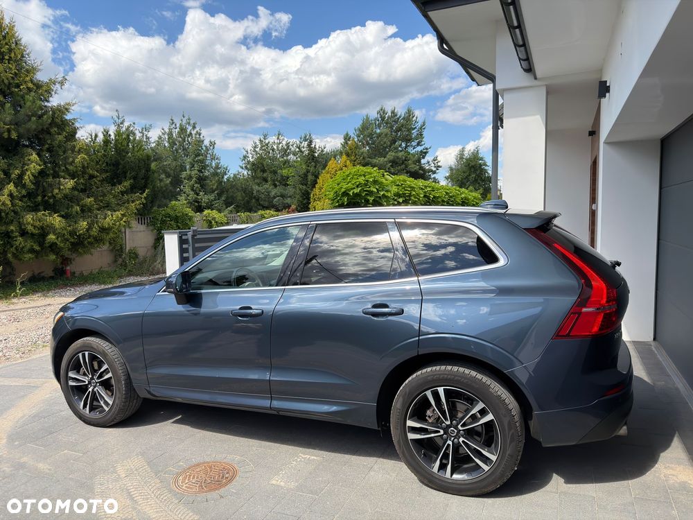 Volvo XC 60 T5 AWD Geartronic Momentum - 4