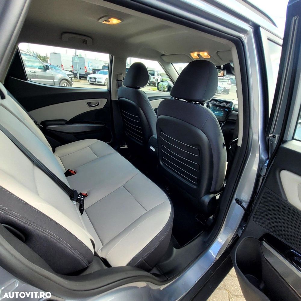 SsangYong Tivoli - 13