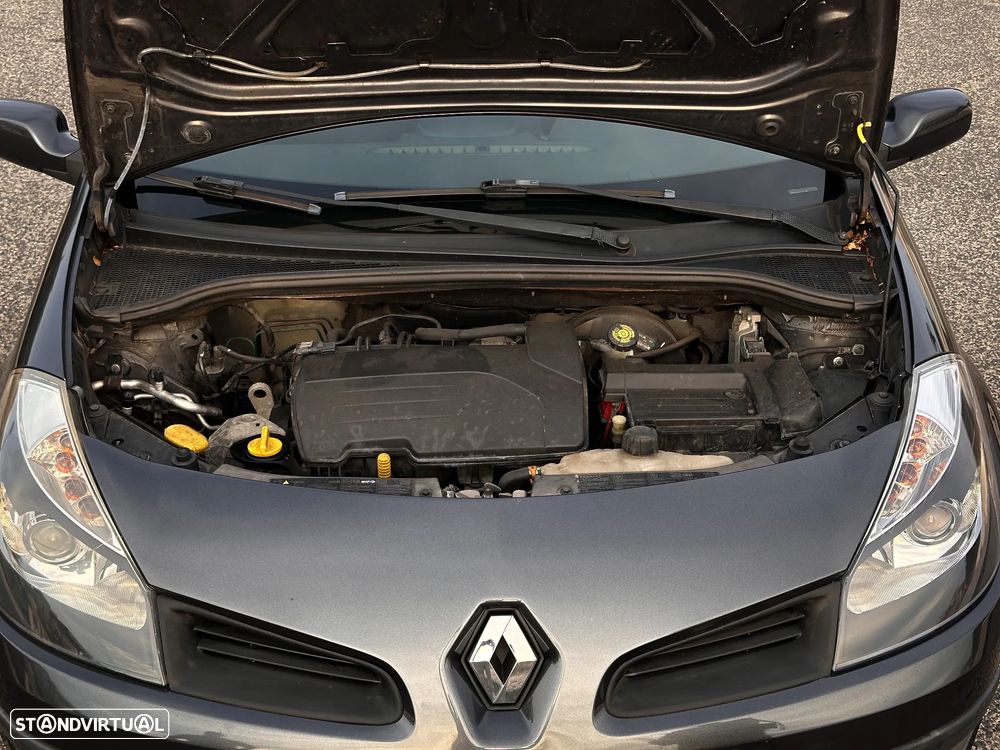Renault Clio 1.2 16V Dynamique S - 13