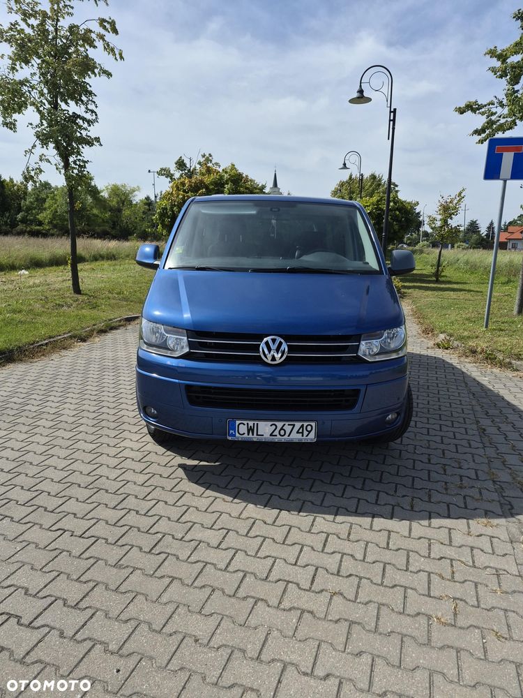 Volkswagen Caravelle - 8