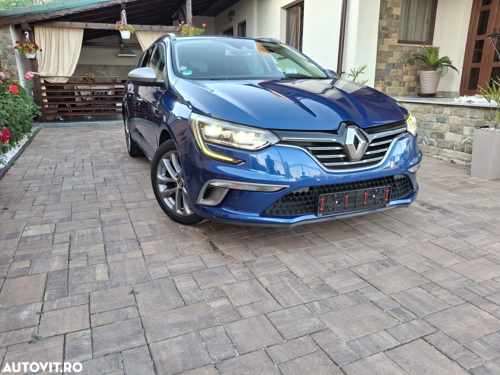 Renault Megane ENERGY TCe 130 GT LINE - 3