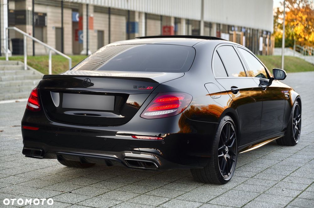 Mercedes-Benz Klasa E AMG 63 S 4-Matic+ - 13