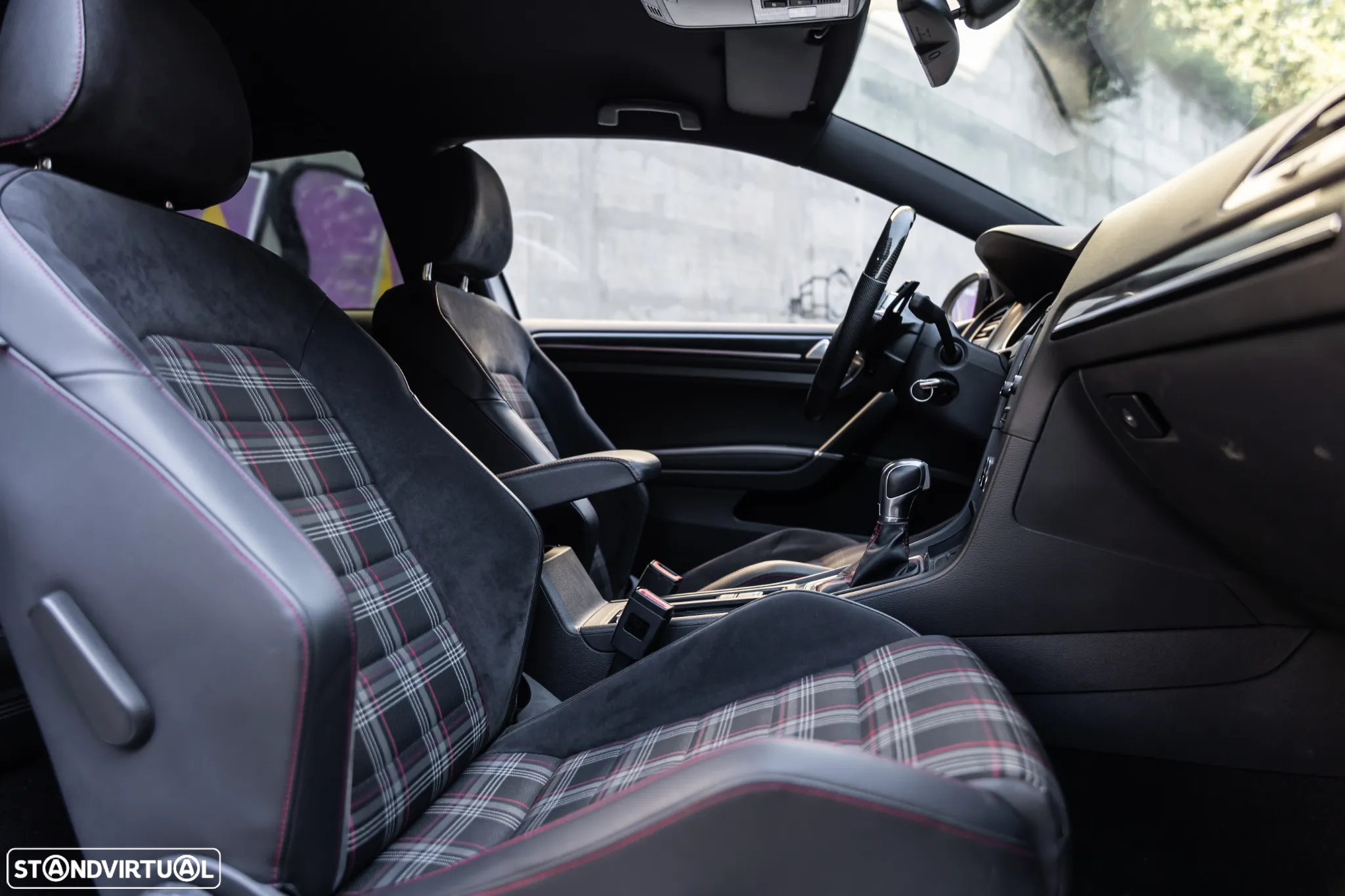 VW Golf 2.0 TSi GTi DSG Performance - 17