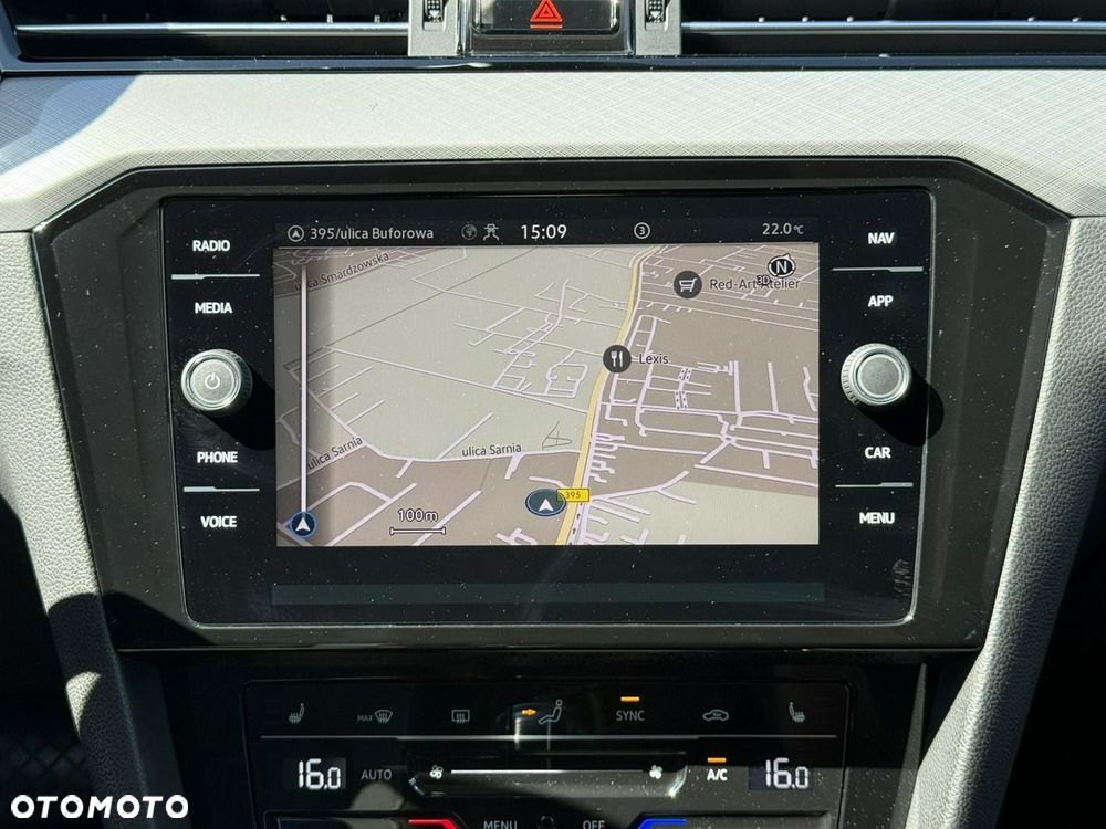 Volkswagen Passat Variant 2.0 TDI EVO Business DSG - 20