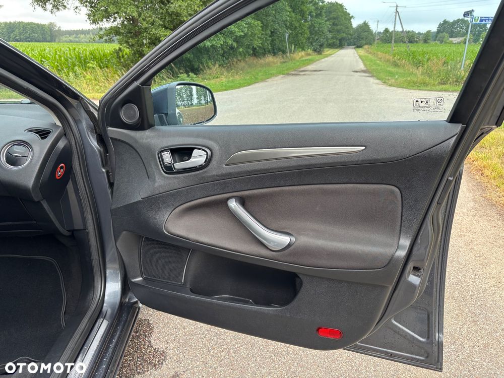 Ford Mondeo 2.0 TDCi Business Edition - 23