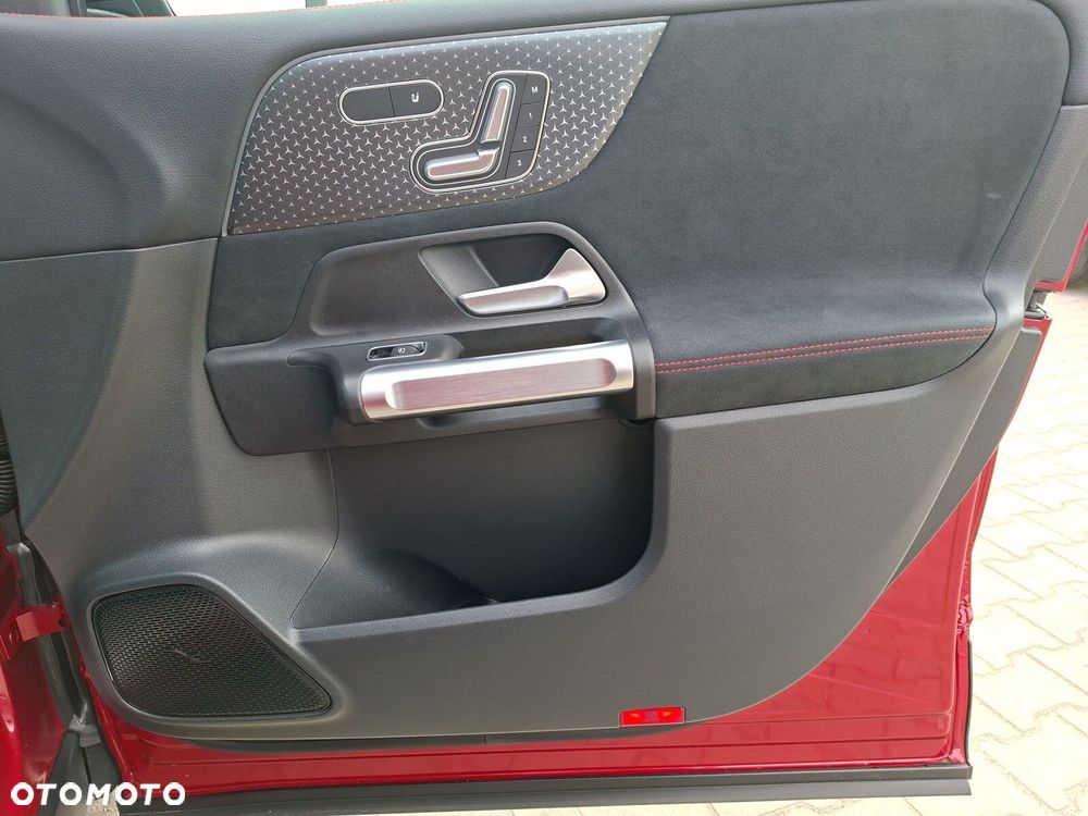 Mercedes-Benz GLB 220 mHEV 4-Matic AMG Line 8G-DCT - 20