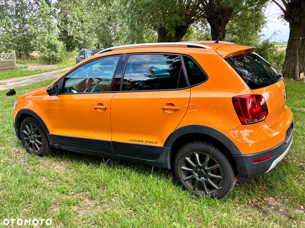 Volkswagen Polo 1.6 TDI Cross - 13