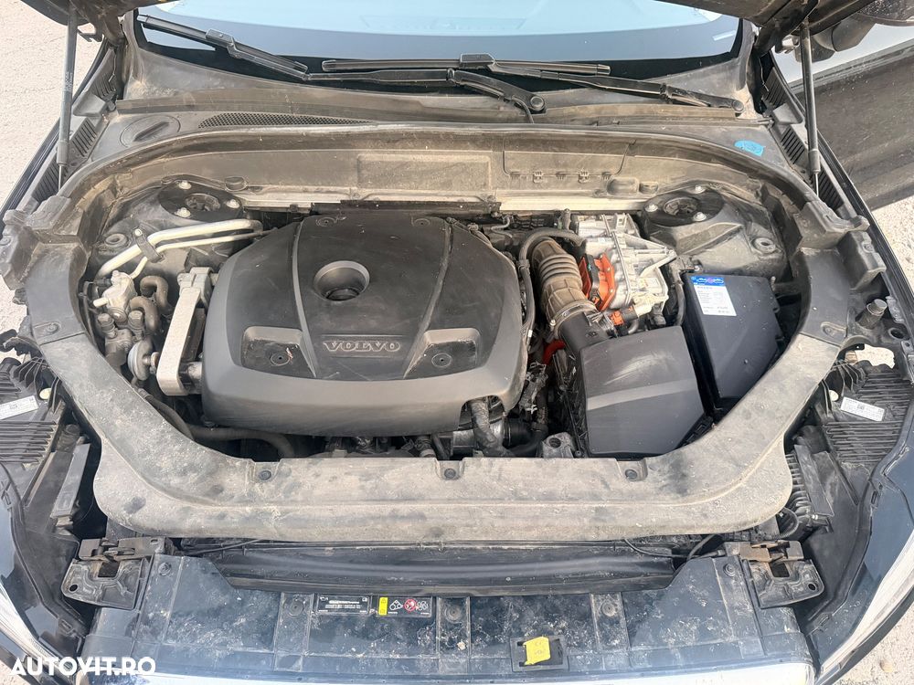 Volvo XC 60 T8 Twin Engine AWD Momentum - 7