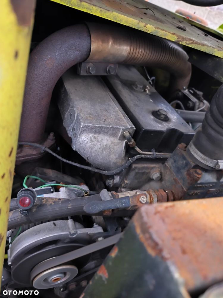 Claas Ranger T907 - 9