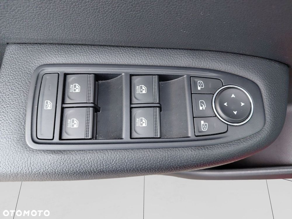 Renault Arkana 1.6 E-TECH Zen MMT - 22