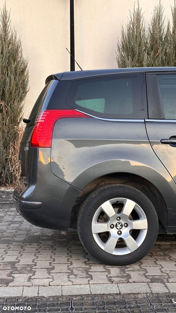 Peugeot 5008 BlueHDI 120 EAT6 Stop & Start Allure - 12