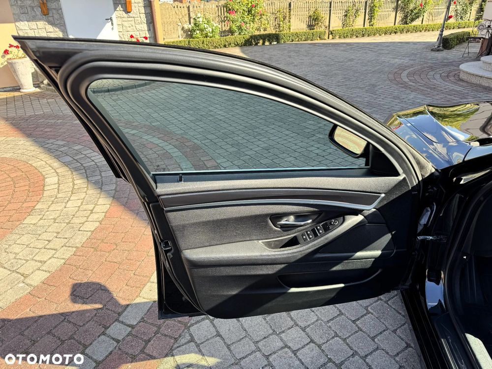 BMW Seria 5 520d - 9