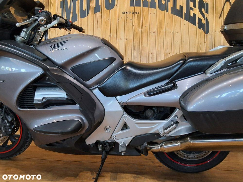 Honda ST - 13