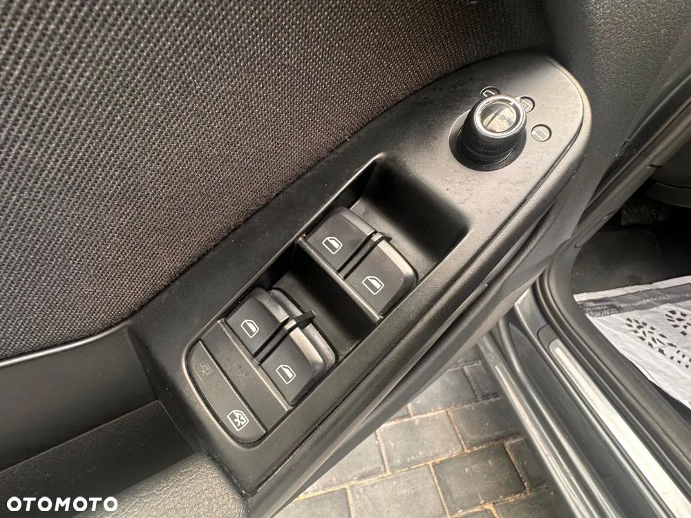 Audi A4 Avant 2.0 TDI - 15