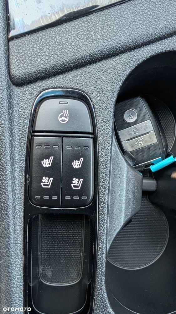 Kia Niro 1.6 GDI HEV 2WD OPF Edition 7 - 16