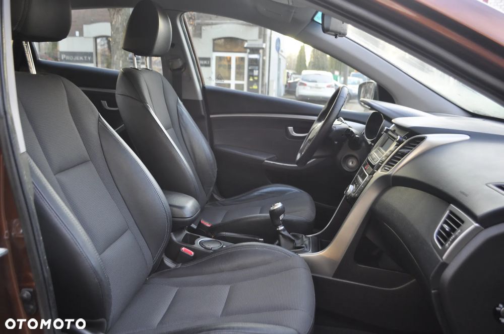 Hyundai i30 1.4 Classic - 6