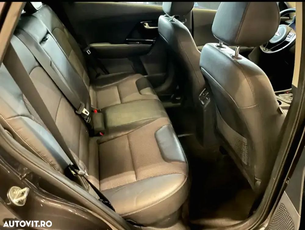 Kia Niro 1.6 GDI HEV 2WD OPF Aut. Edition 7 - 10