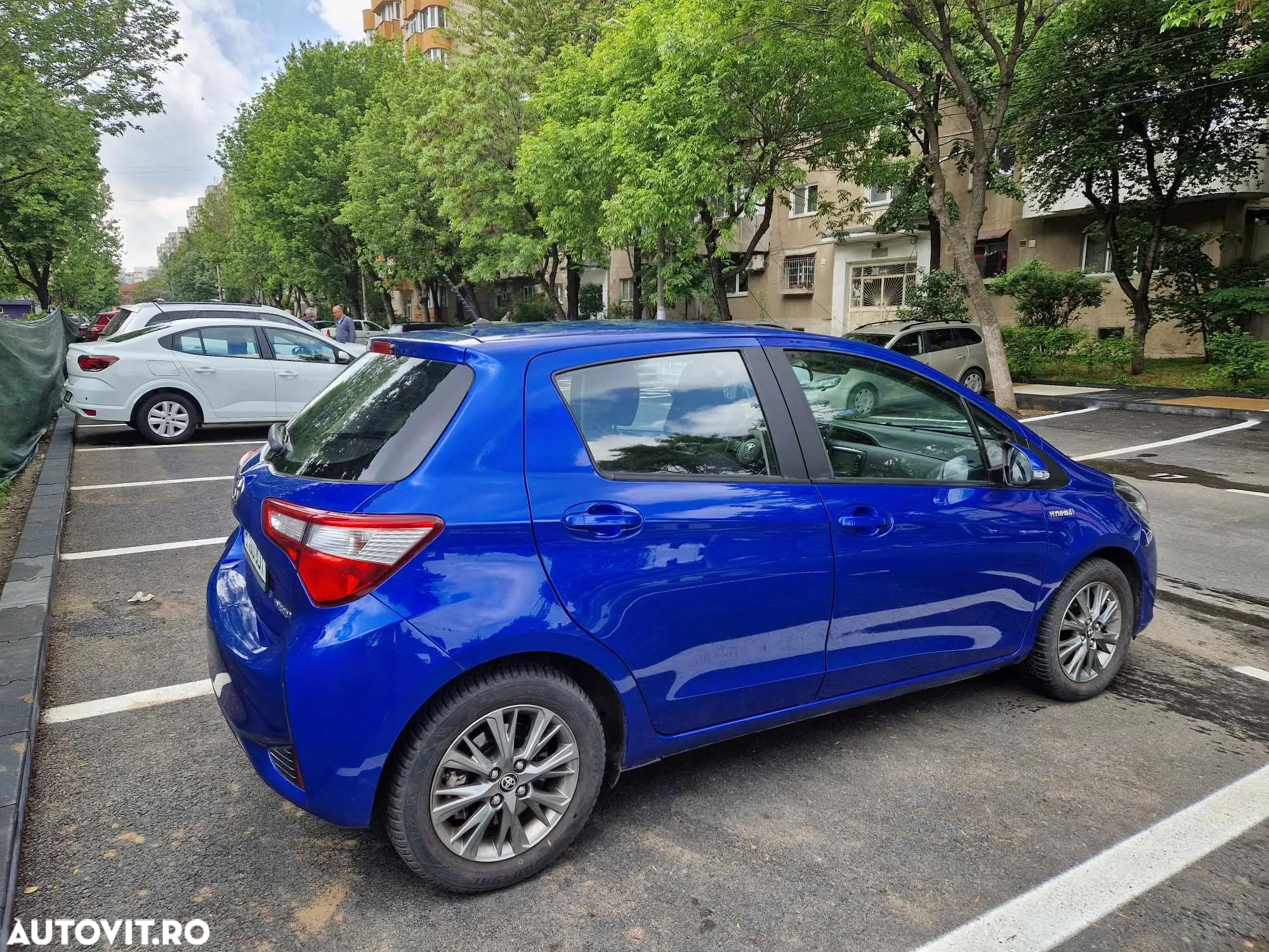 Toyota Yaris 1.5 VVT-i HSD Luna - 4