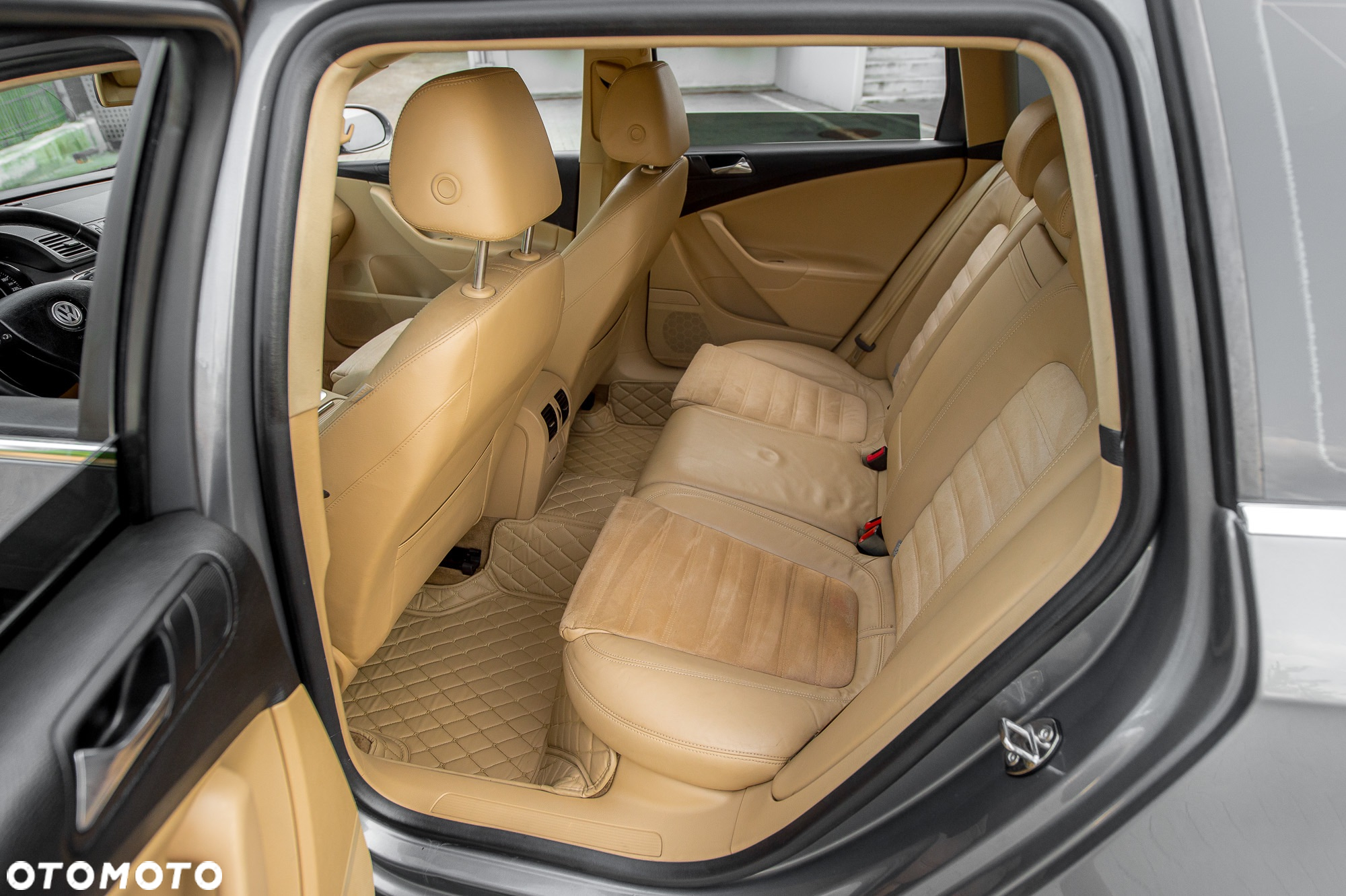 Volkswagen Passat - 23