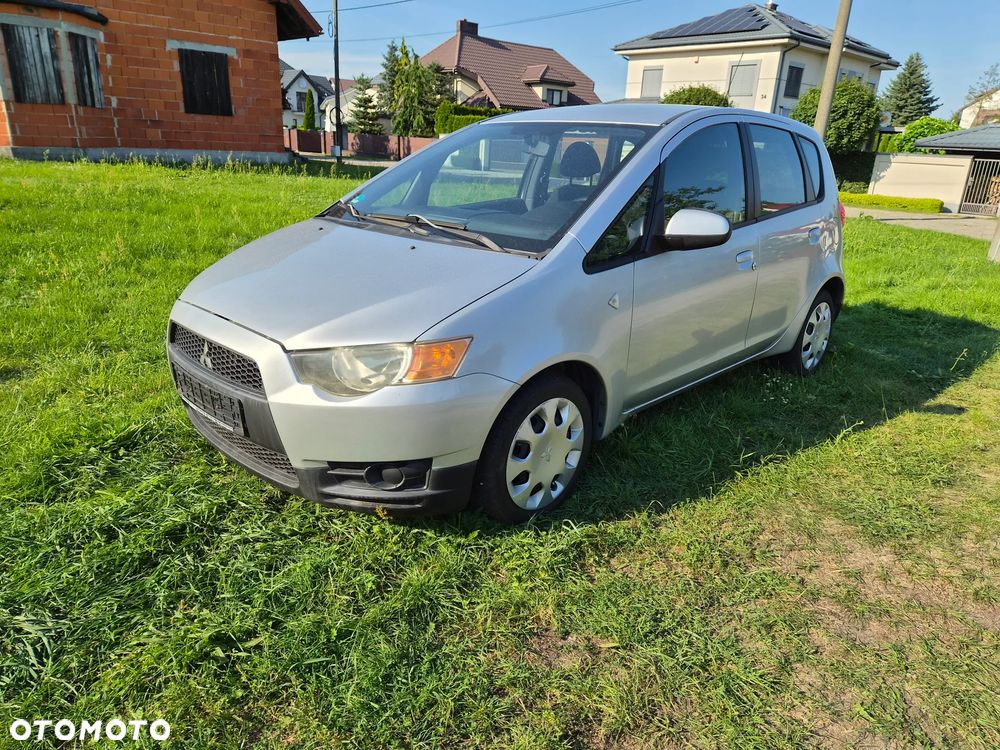 Mitsubishi Colt - 13