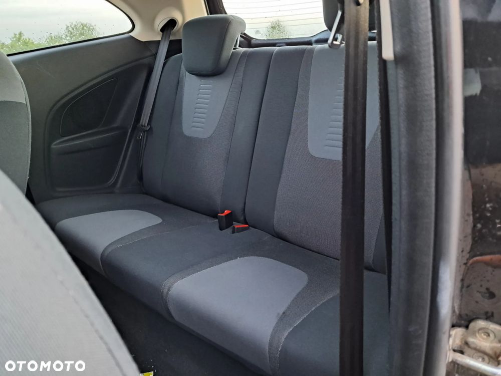 Ford KA 1.2 Titanium (air2) - 11