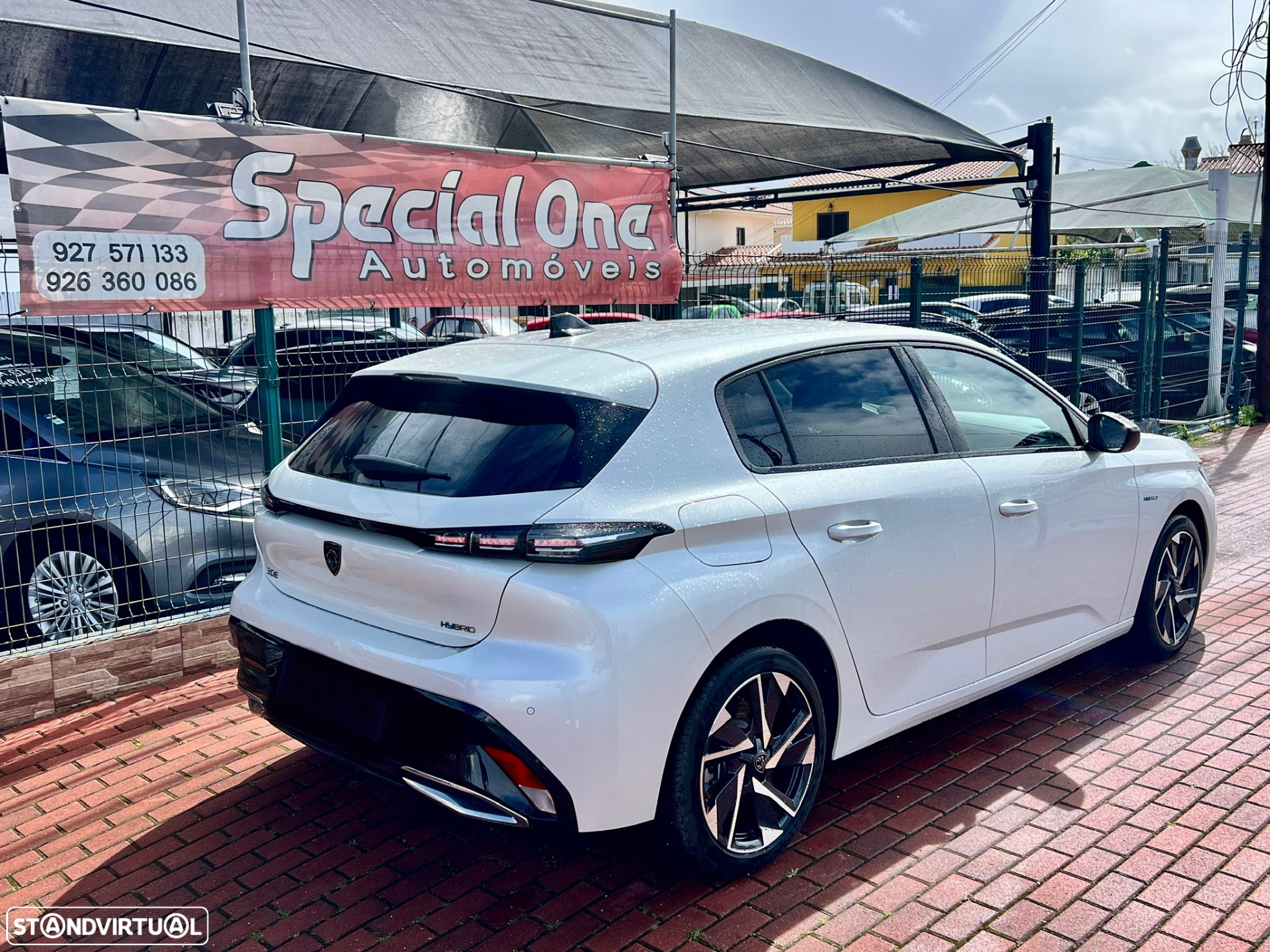Peugeot 308 1.6 Hybrid Allure Pack e-EAT8 - 3