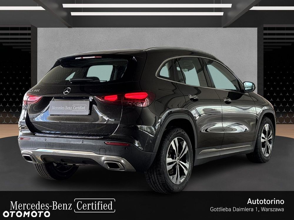 Mercedes-Benz GLA - 5