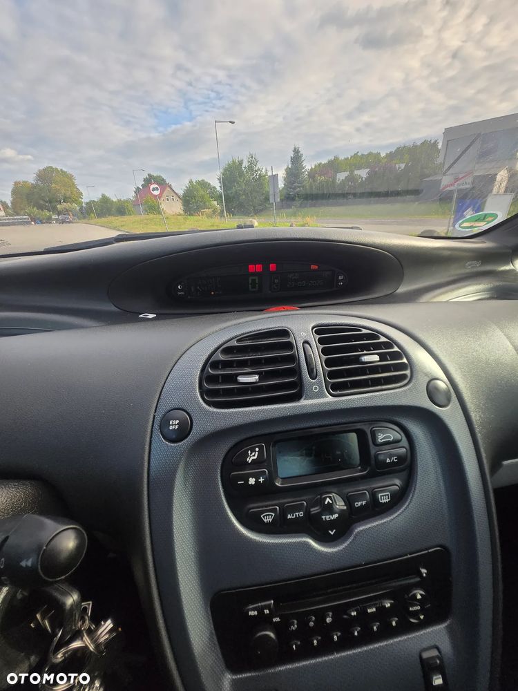 Citroën Xsara Picasso 1.6 16V Exclusive - 16