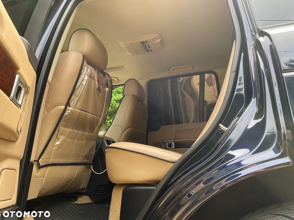 Land Rover Range Rover TDV8 Vogue - 12