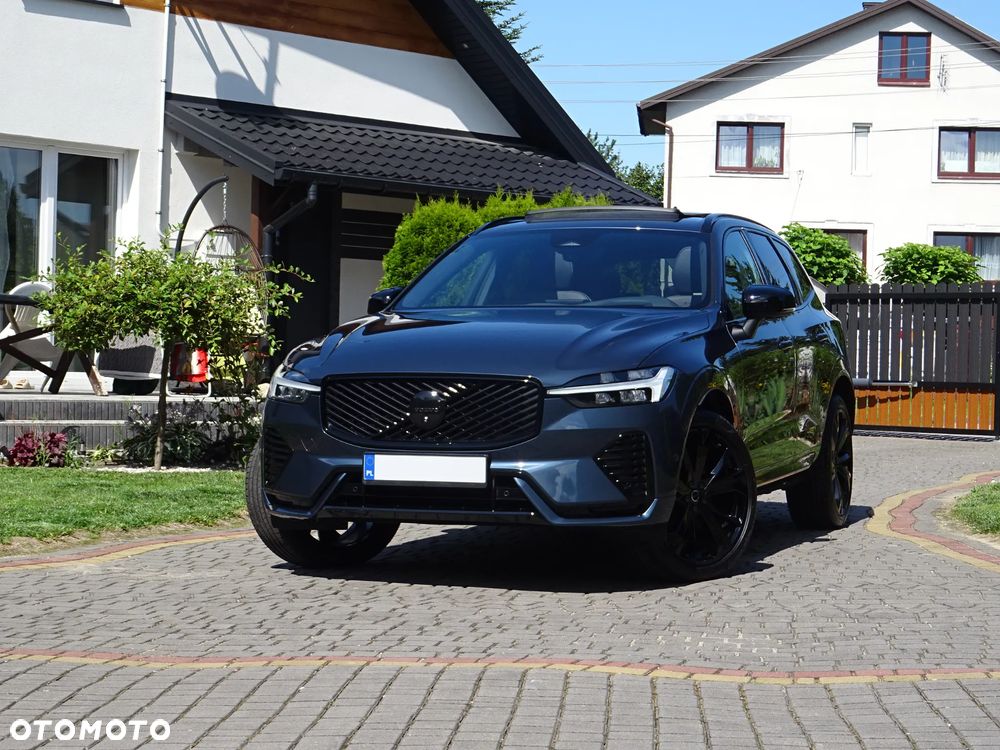 Volvo XC 60 B5 B AWD Plus Black Edition - 5