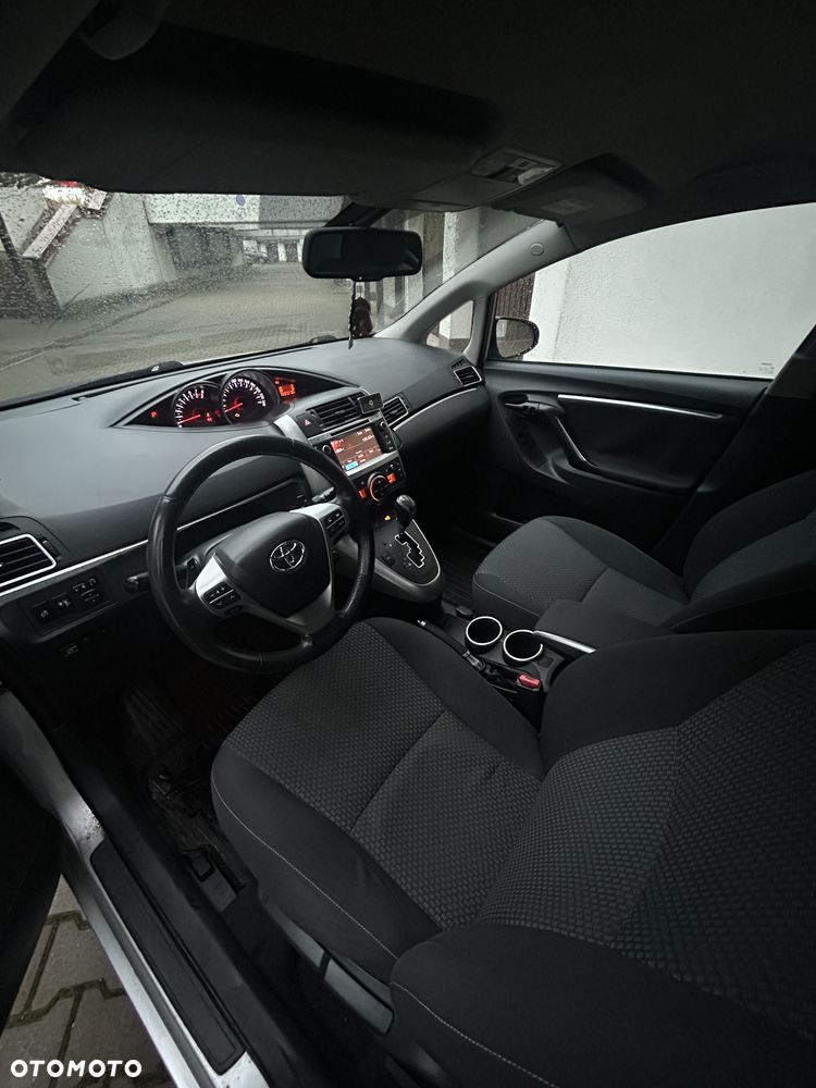 Toyota Verso 1.8 Premium 7os MS - 8